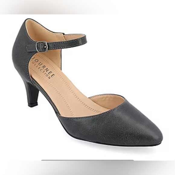 Journee Collection Shoes - Journee Collection Bettie Womens Pump